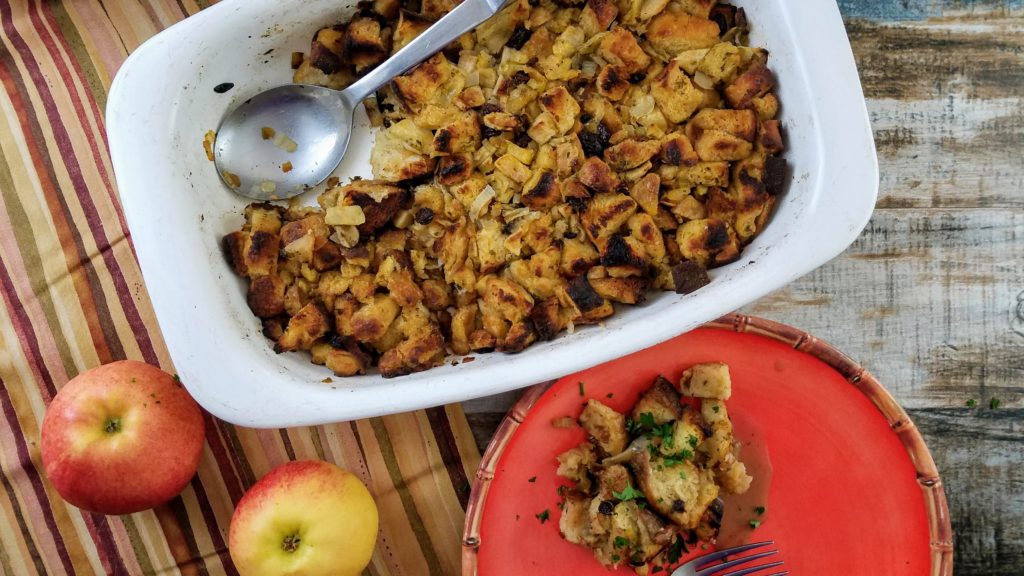 apple and raisin stuffing